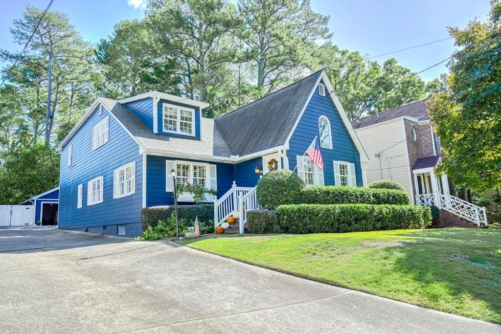 4 bedroom, 4 bathroom, 2,971 sq ft single family residence sold at 2195 Edison Avenue, Atlanta, GA 30305