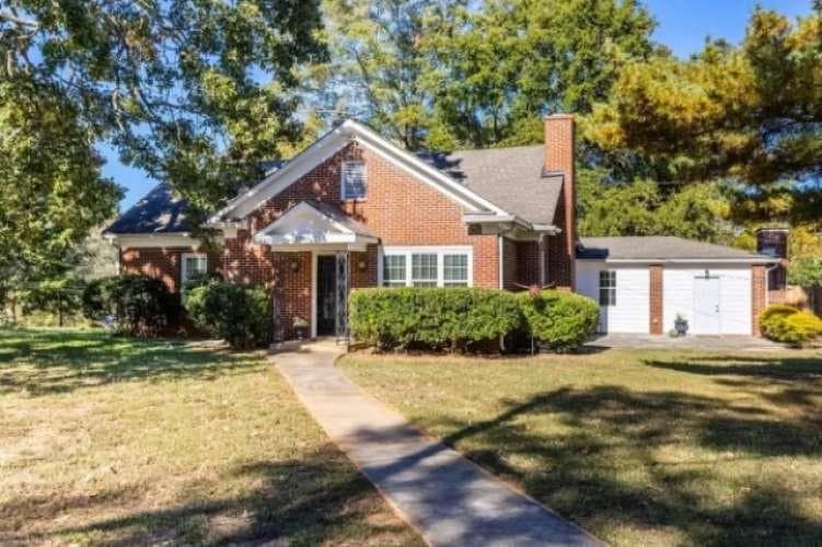 3 bedroom, 2 bathroom, 2,600 sq ft single family residence sold at 2896 Toney Drive, Decatur, GA 30032