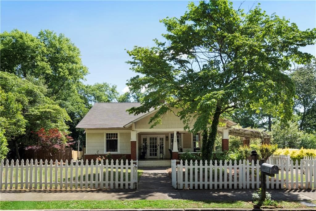 4 bedroom, 2 bathroom single family residence sold at 110 South Avenue, Cartersville, GA 30120