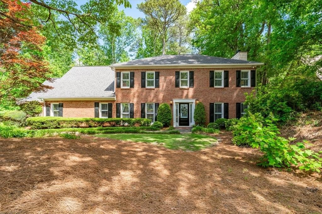 5 bedroom, 4 bathroom single family residence sold at 4281 Chimney Lake Drive, Roswell, GA 30075