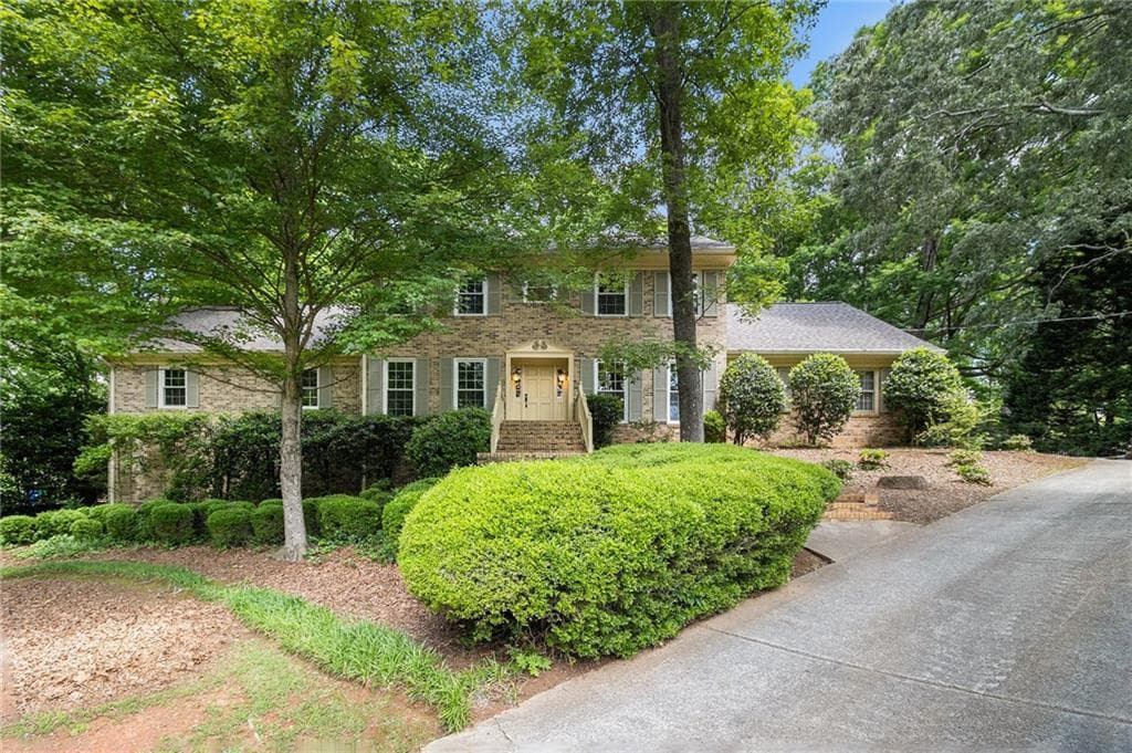 5 bedroom, 5 bathroom single family residence sold at 4981 Forestglade Court, Stone Mountain, GA 30087
