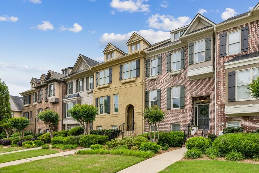 4 bedroom, 4 bathroom townhouse sold at 1229 Concord Road, Smyrna, GA 30080