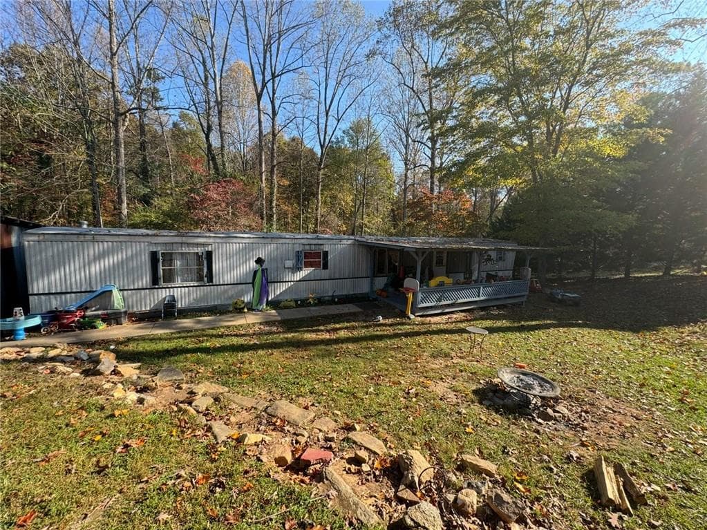 2 bedroom, 2 bathroom single family residence sold at 5255 N Forest Boulevard, Gainesville, GA 30506