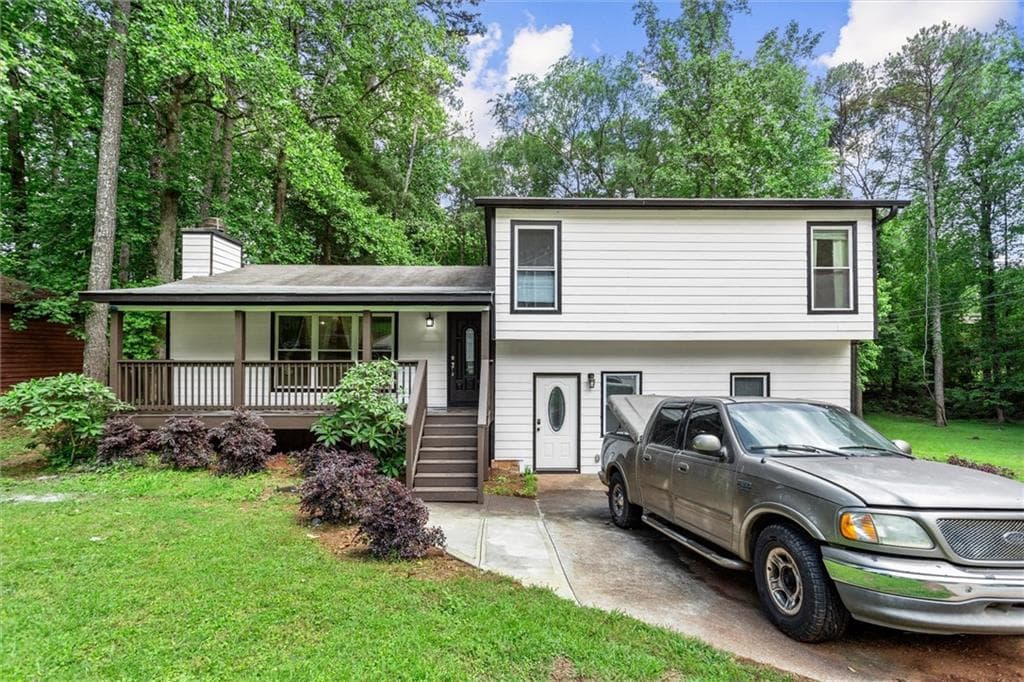 5 bedroom, 3 bathroom single family residence sold at 5006 Dekalb Way, Stone Mountain, GA 30087