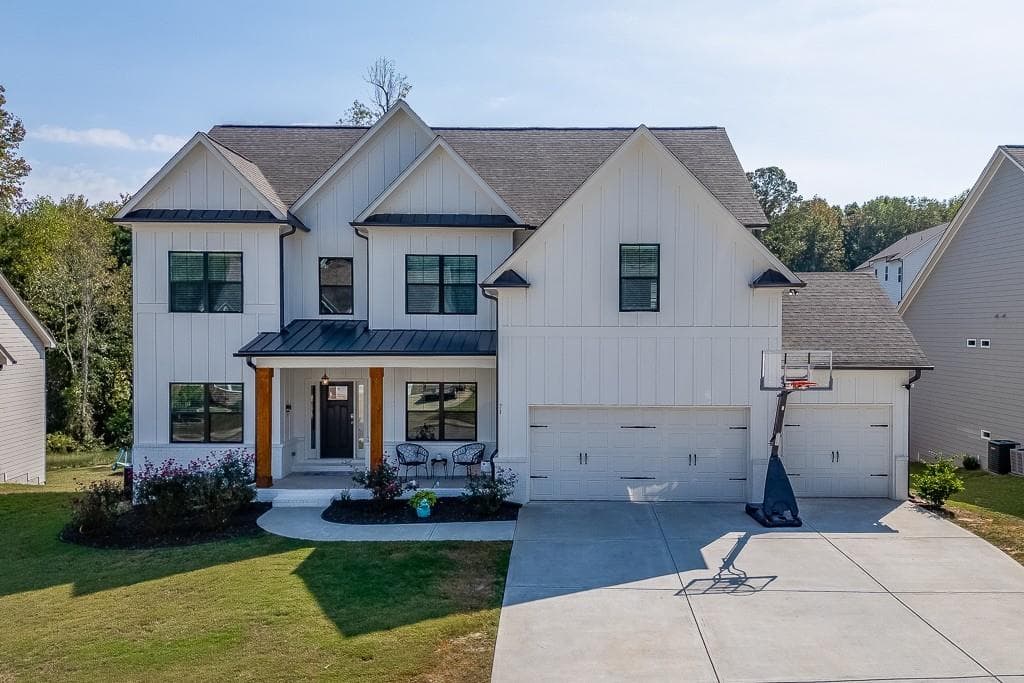 5 bedroom, 4 bathroom single family residence sold at 71 Parkers Place, Hoschton, GA 30548