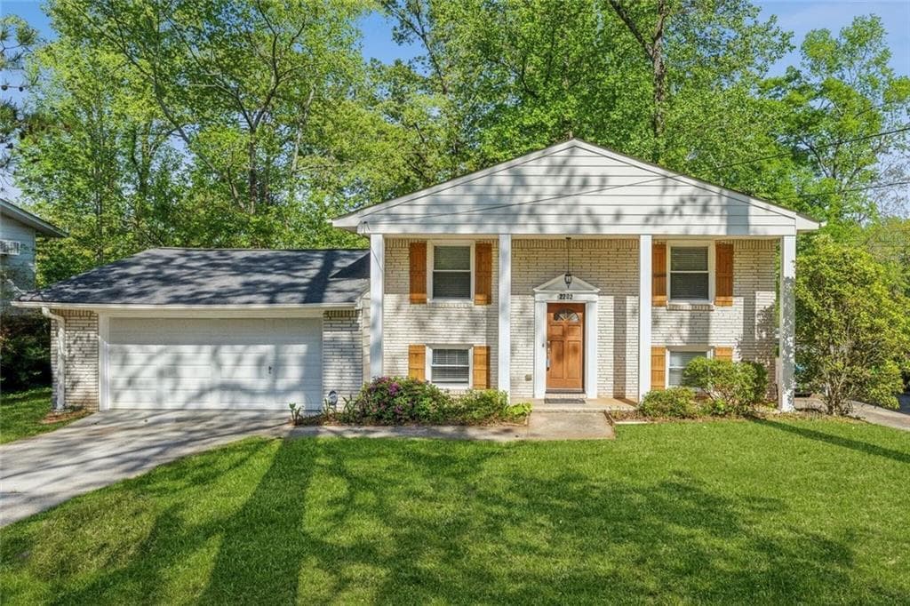 3 bedroom, 3 bathroom single family residence sold at 2202 Green Forrest Drive, Decatur, GA 30032