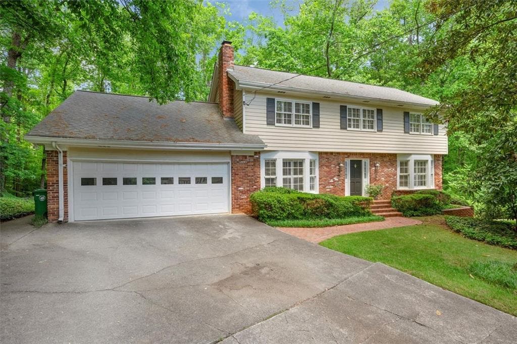 4 bedroom, 3 bathroom single family residence sold at 3999 Saint Clair Court, Brookhaven, GA 30319