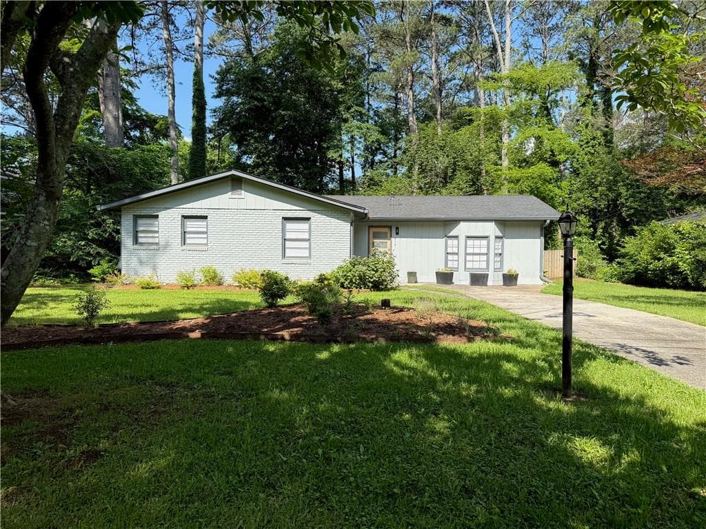 4 bedroom, 3 bathroom single family residence sold at 910 Oriole Lane, Marietta, GA 30067