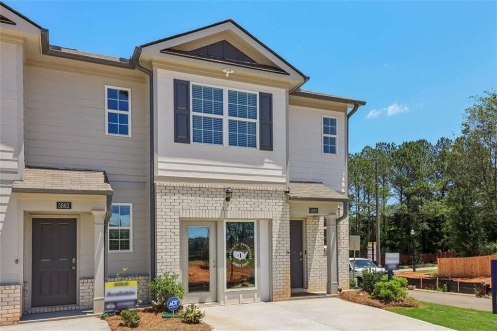 2366 Haran Drive 37, Lithonia, GA 30058 — most recent listing photo