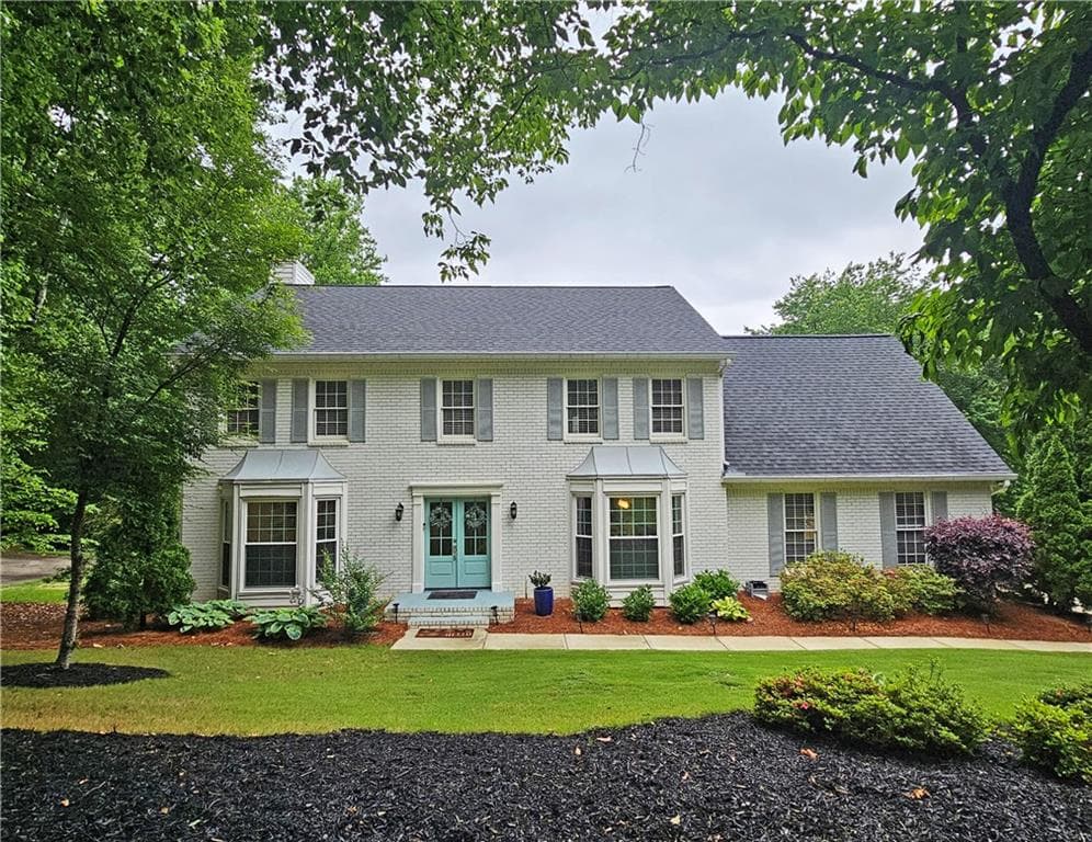 5 bedroom, 3 bathroom single family residence sold at 1885 Dayron Trace, Marietta, GA 30062