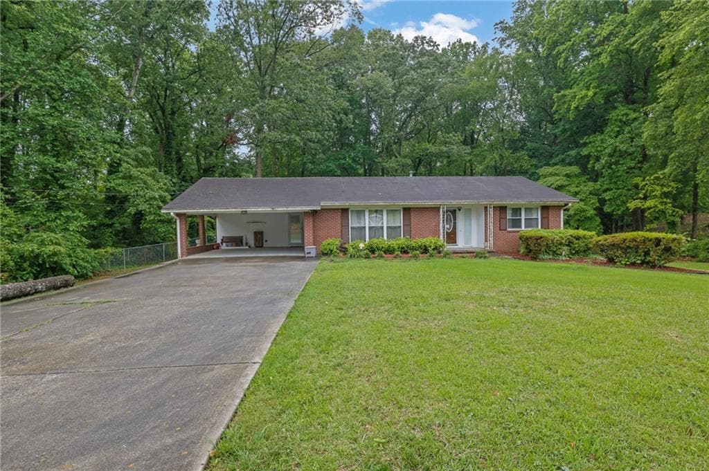 3 bedroom, 3 bathroom, 1,793 sq ft single family residence sold at 1125 Lanier Drive, Marietta, GA 30060