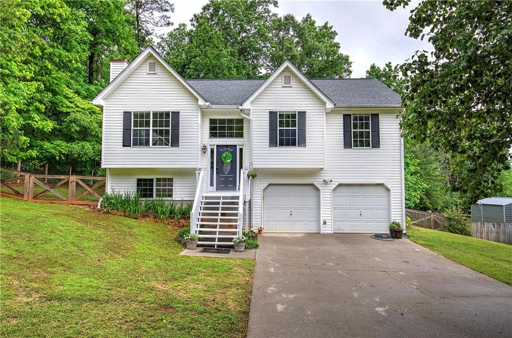 4 bedroom, 2 bathroom single family residence sold at 70 Ashbury Court, Dallas, GA 30157