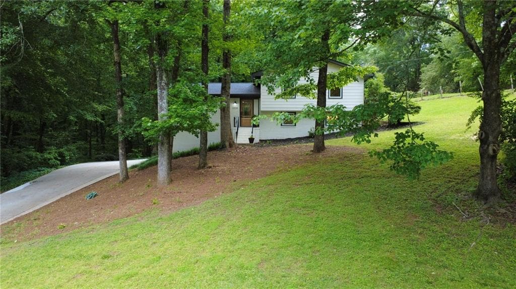4 bedroom, 3 bathroom single family residence sold at 3306 Sleepy Lane, Smyrna, GA 30080