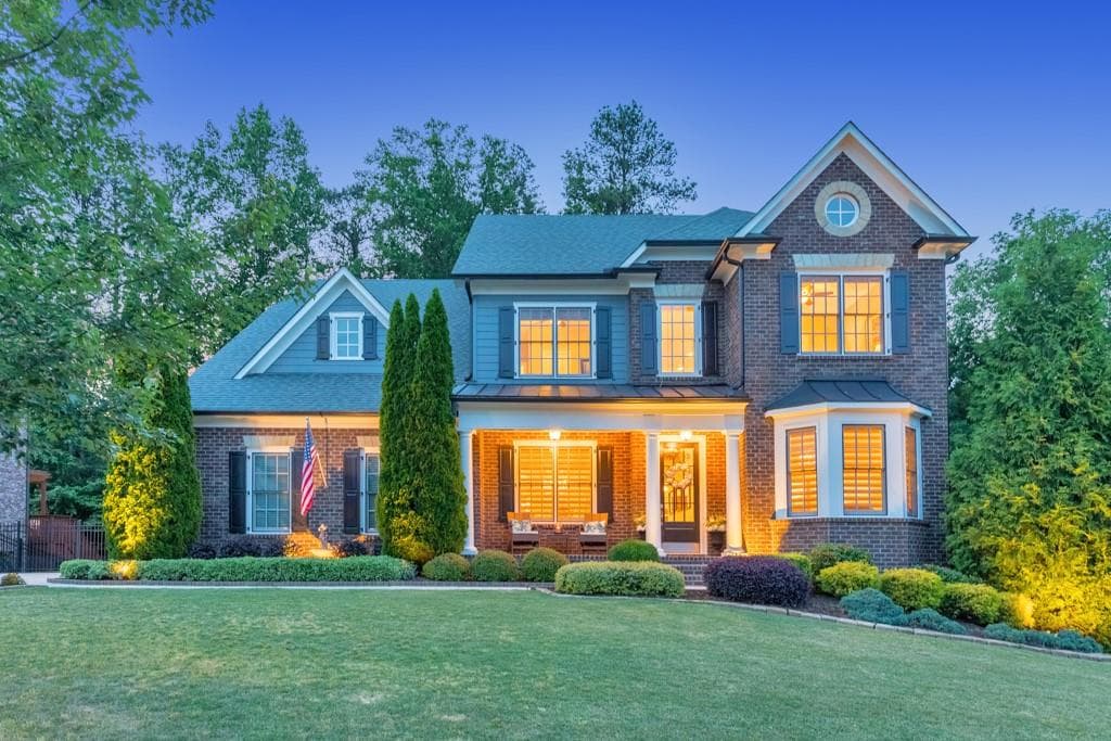 6 bedroom, 5 bathroom single family residence sold at 1438 Kings Park Drive, Kennesaw, GA 30152