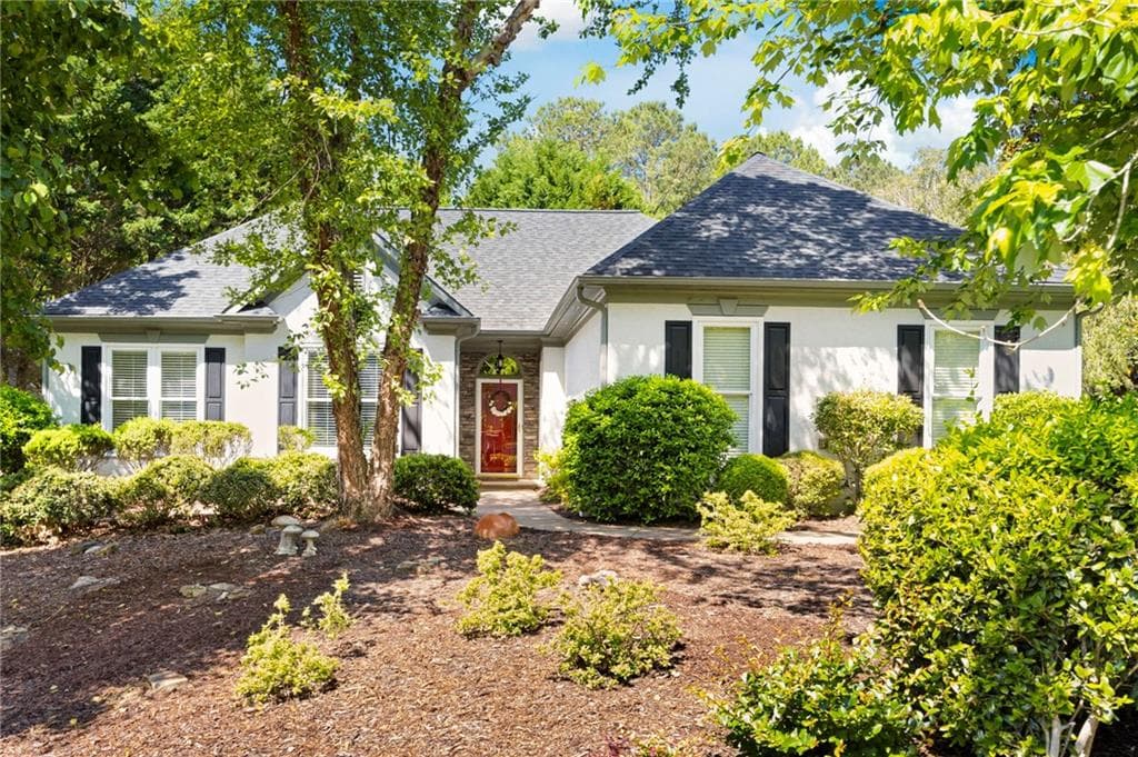 3 bedroom, 2 bathroom, 1,904 sq ft single family residence sold at 401 AZALEA Cove, Canton, GA 30114