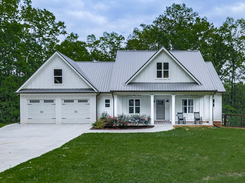 3 bedroom, 3 bathroom, 1,820 sq ft single family residence sold at 2700 Sam Nelson Road, Canton, GA 30114