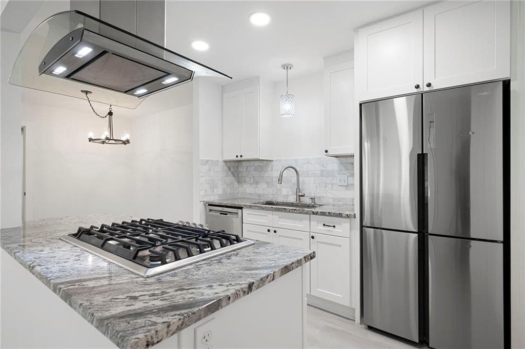 2 bedroom, 2 bathroom, 1,150 sq ft condominium sold at 705 Country Park Drive, Smyrna, GA 30080