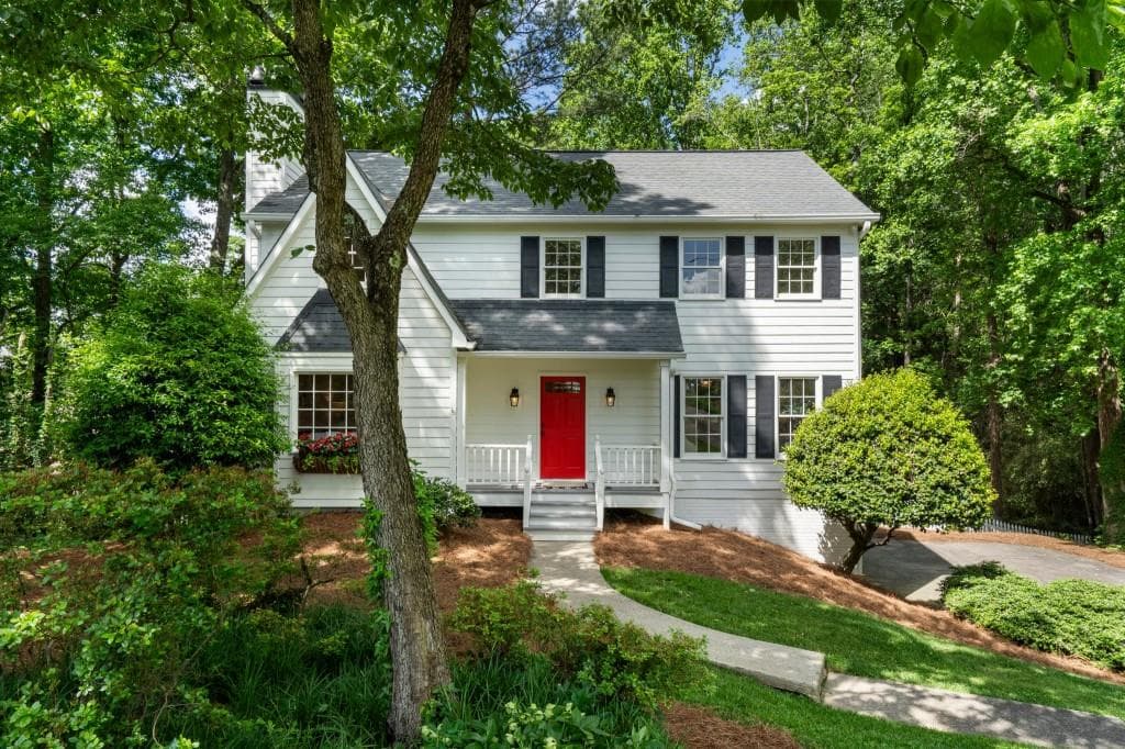 4 bedroom, 3 bathroom single family residence sold at 3214 Woodleaf Court, Marietta, GA 30062
