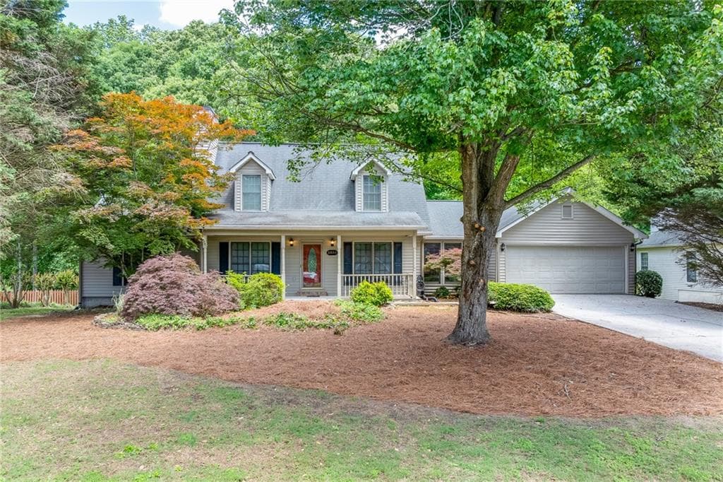 3 bedroom, 3 bathroom single family residence sold at 2285 Ashton Ridge Drive, Dacula, GA 30019