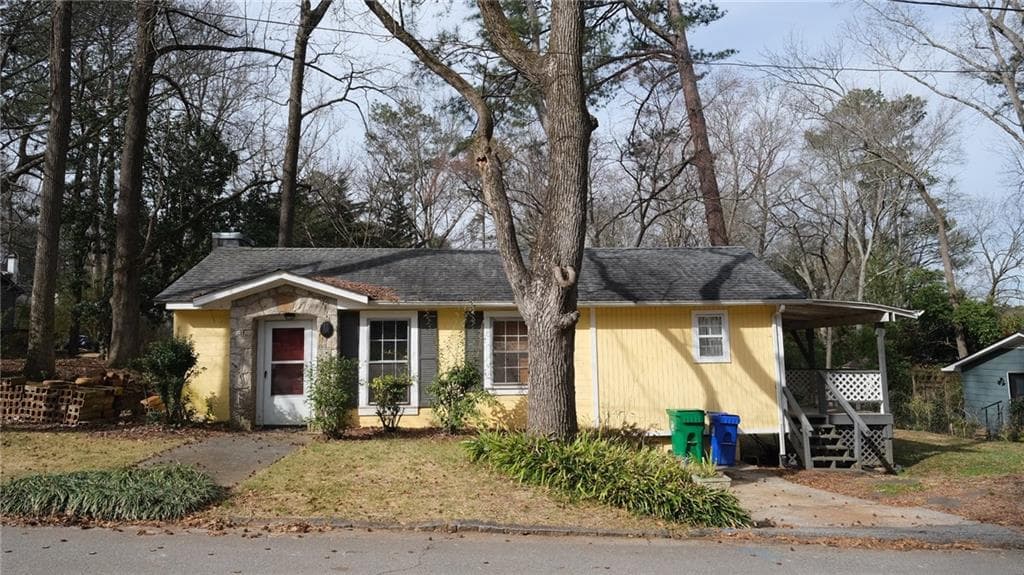 1 bedroom, 1 bathroom, 702 sq ft single family residence sold at 4622 Dogwood Road, Pine Lake, GA 30072