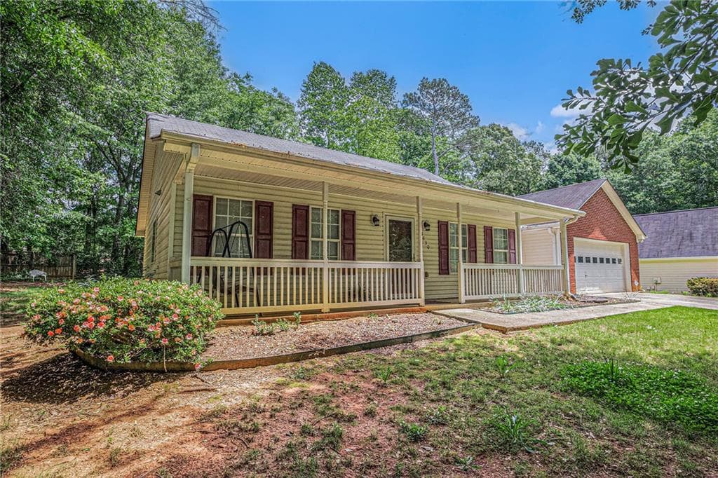1630 White Oak Drive, Winder, GA 30680 — most recent listing photo