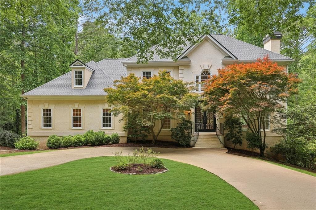 5 bedroom, 5 bathroom single family residence sold at 200 River Pass Trail, Atlanta, GA 30350
