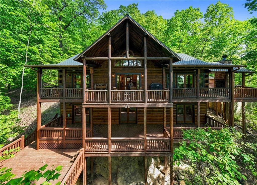 3 bedroom, 2 bathroom single family residence sold at 512 Picklesimer Mtn Road, Morganton, GA 30560