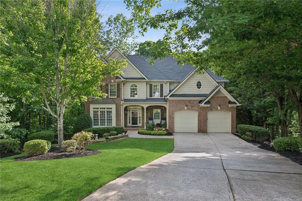 6 bedroom, 6 bathroom single family residence sold at 6795 Preston Glen Drive, Alpharetta, GA 30005