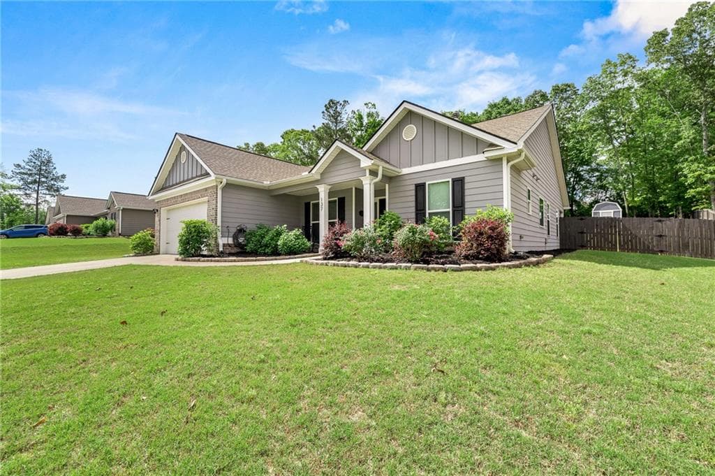 4 bedroom, 2 bathroom single family residence sold at 137 Evergreen Ridge Court, Statham, GA 30666