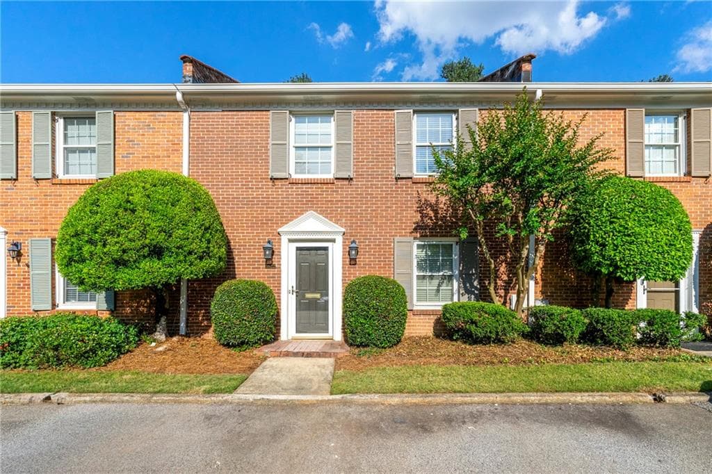 2 bedroom, 3 bathroom, 2,040 sq ft townhouse sold at 1622 Executive Park Lane, Atlanta, GA 30329