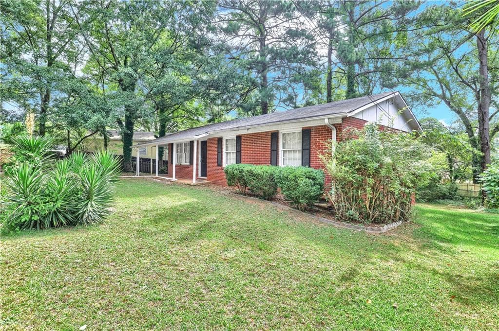 3 bedroom, 2 bathroom single family residence sold at 5868 Ash Street, Forest Park, GA 30297