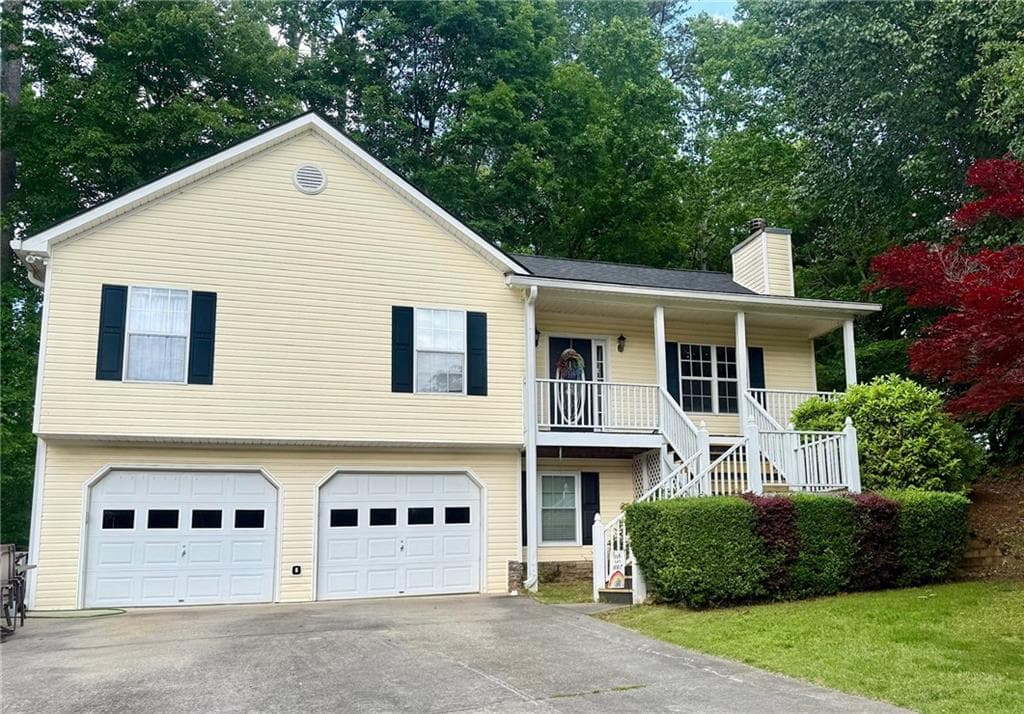 4 bedroom, 3 bathroom, 2,120 sq ft single family residence sold at 1043 Foxhollow Trail, Canton, GA 30115
