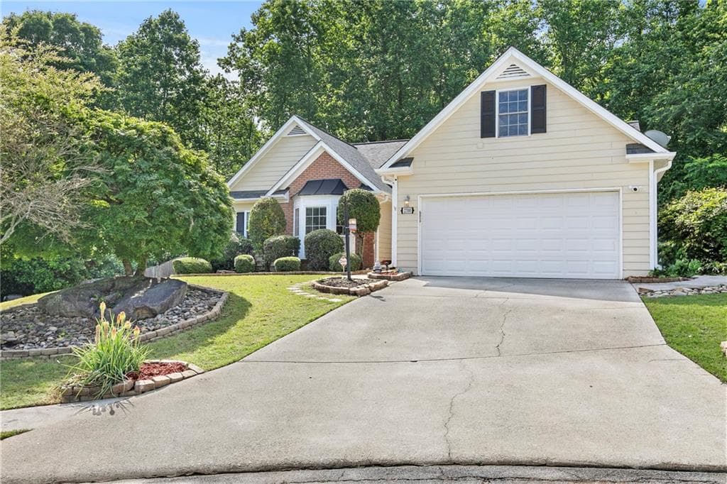 3 bedroom, 2 bathroom single family residence sold at 2700 White Blossom Lane, Suwanee, GA 30024