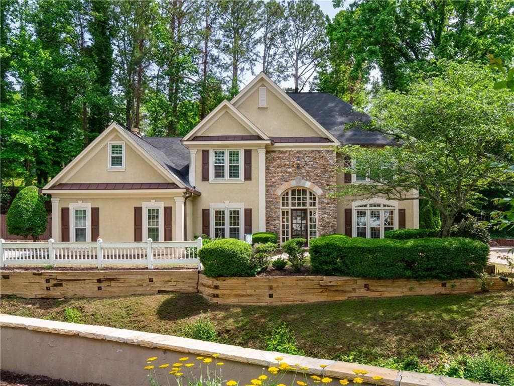5 bedroom, 3 bathroom single family residence sold at 9195 Tuckerbrook Lane, Alpharetta, GA 30022