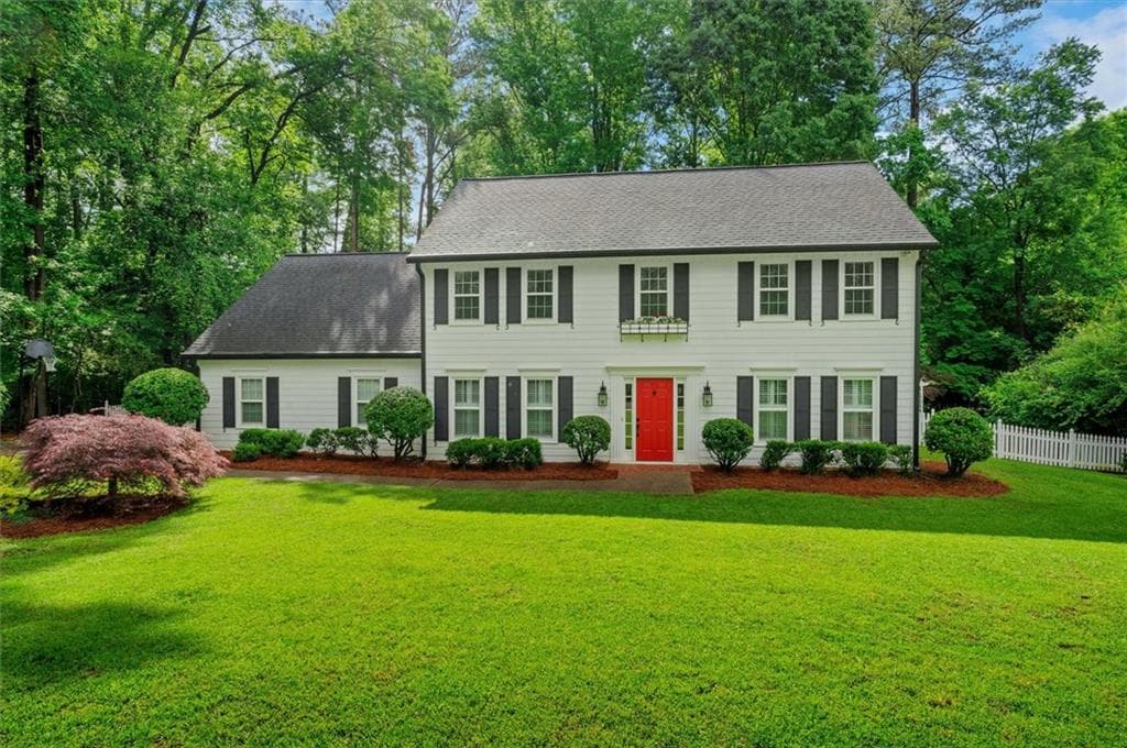 4 bedroom, 3 bathroom, 3,022 sq ft single family residence sold at 1384 Independence Way, Marietta, GA 30062