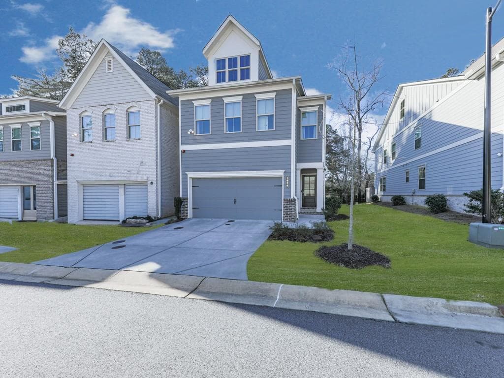 3 bedroom, 3 bathroom, 2,175 sq ft townhouse sold at 1020 Broadview Drive, Marietta, GA 30062