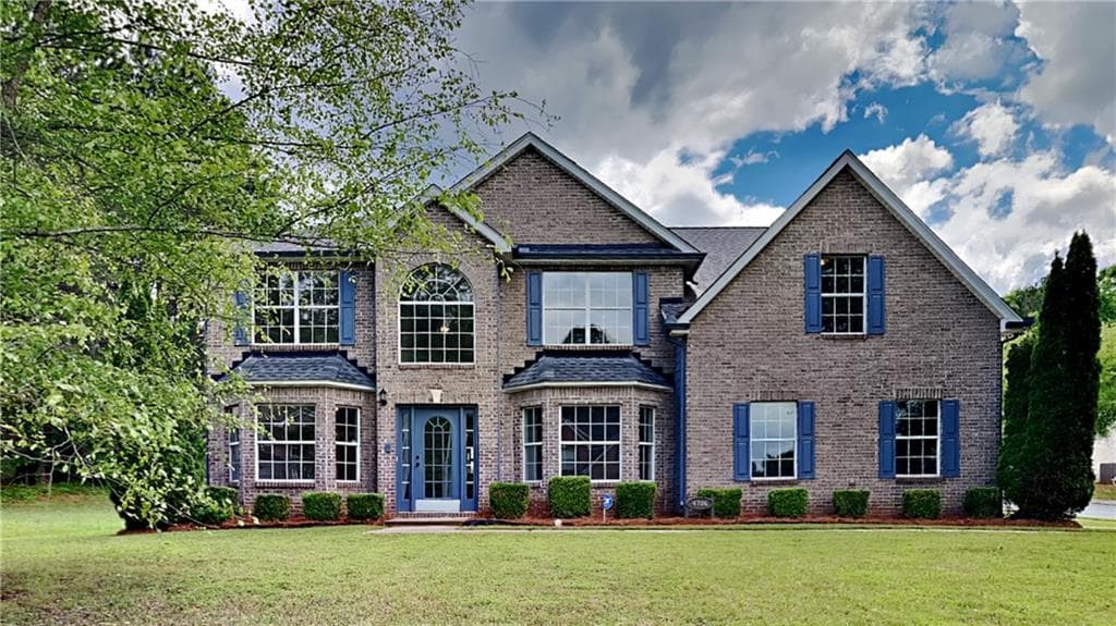5 bedroom, 3 bathroom single family residence sold at 4706 Derby Loop, Fairburn, GA 30213