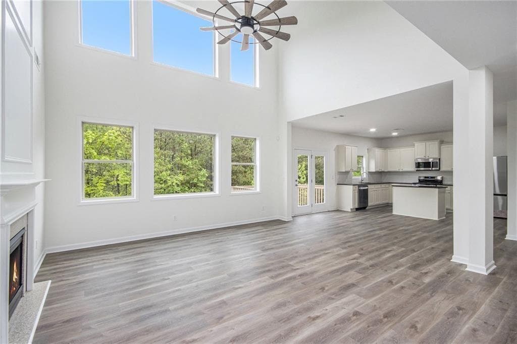 5 bedroom, 3 bathroom single family residence sold at 881 Springs Crest Drive, Dallas, GA 30157