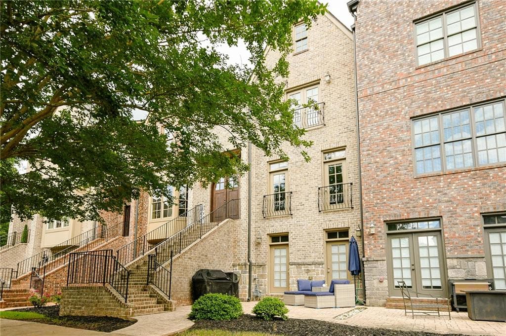 3 bedroom, 4 bathroom townhouse sold at 538 Micayne Circle 3, Smyrna, GA 30082