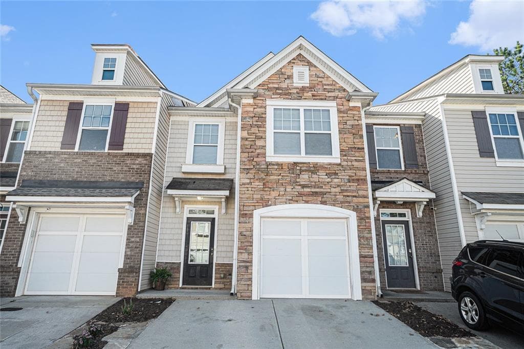 3 bedroom, 3 bathroom townhouse sold at 1954 Durwood Lane, Duluth, GA 30096