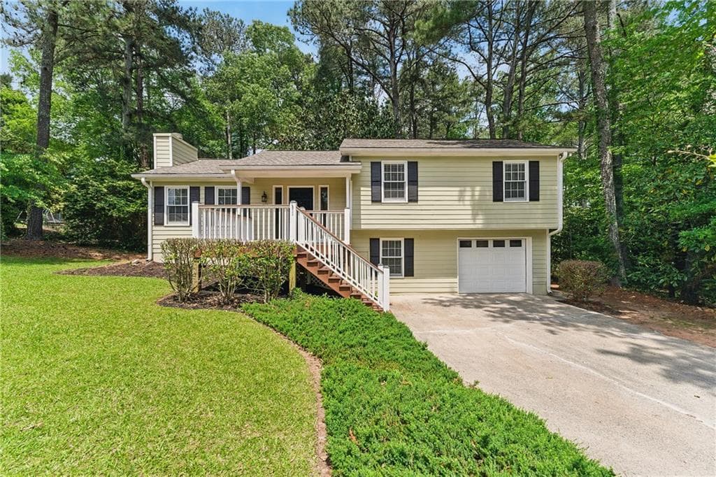3 bedroom, 2 bathroom, 1,536 sq ft single family residence sold at 708 Wind Song Trace, Woodstock, GA 30189
