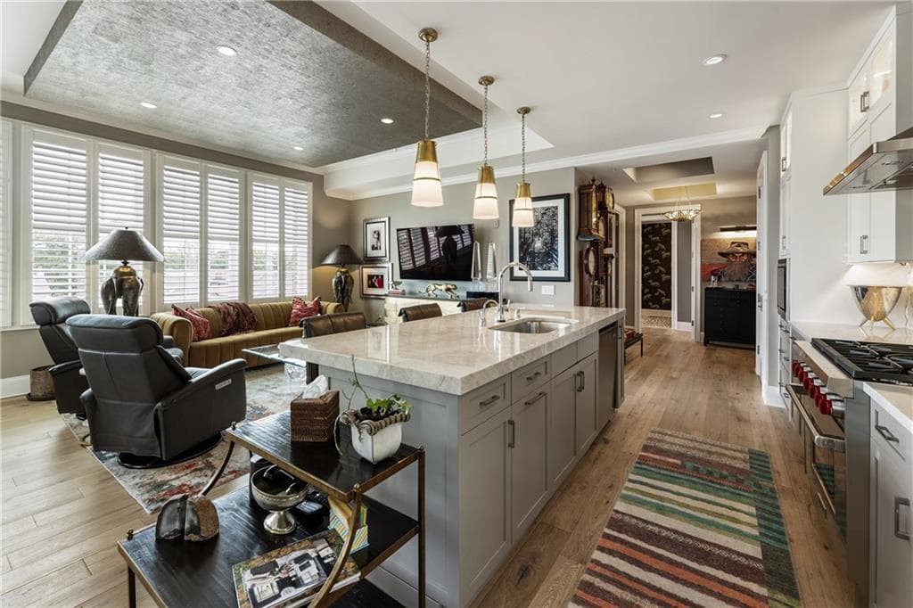 3 bedroom, 3 bathroom, 1,975 sq ft condominium sold at 58 Canton Street 410, Alpharetta, GA 30009