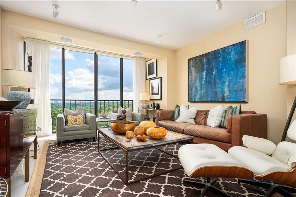 1 bedroom, 1 bathroom, 862 sq ft condominium sold at 145 15th Street 1225, Atlanta, GA 30309