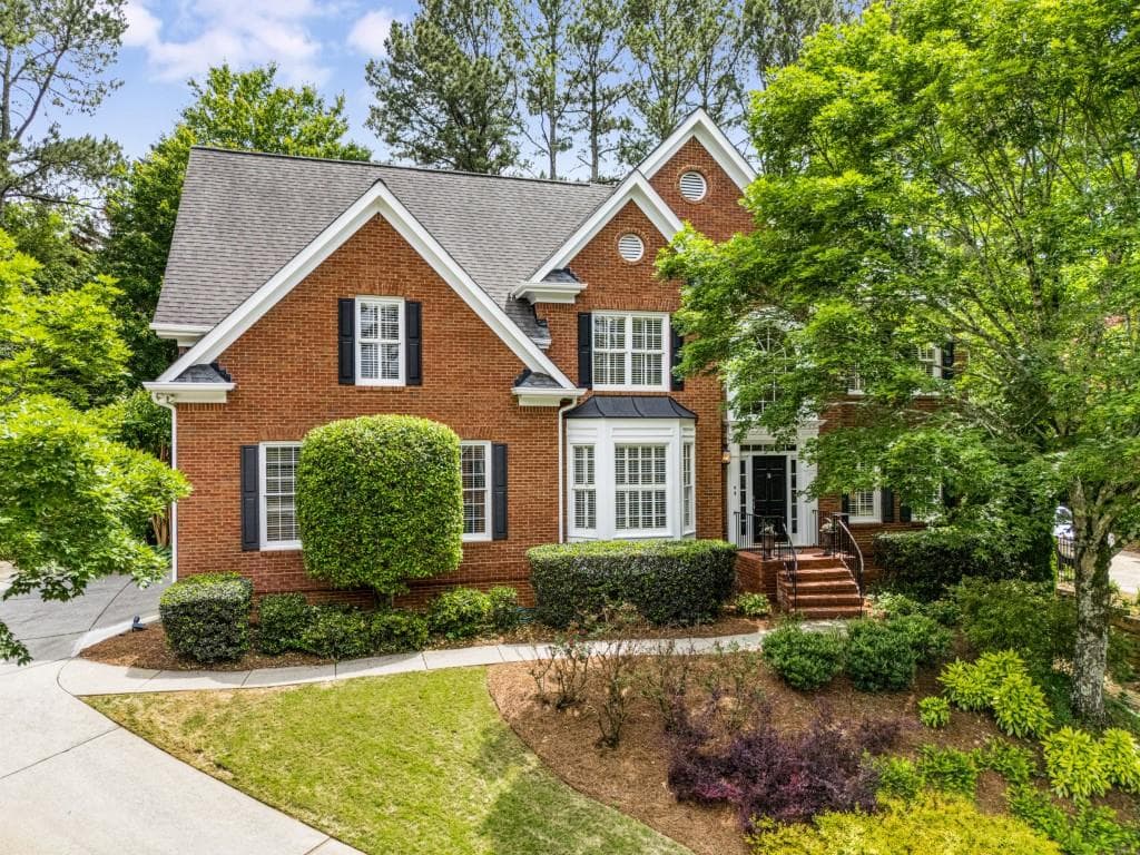 6 bedroom, 4 bathroom single family residence sold at 2425 Hamptons Passage, Alpharetta, GA 30005