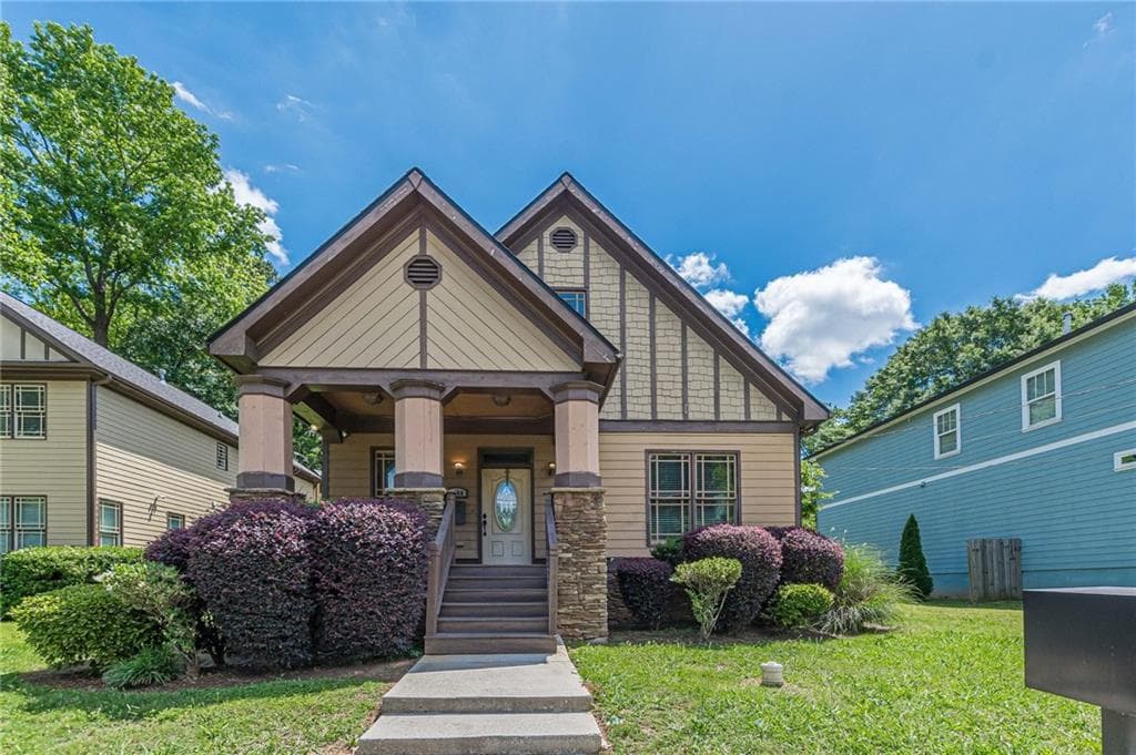 3 bedroom, 3 bathroom, 2,027 sq ft single family residence sold at 3044 Dogwood Drive, Atlanta, GA 30354