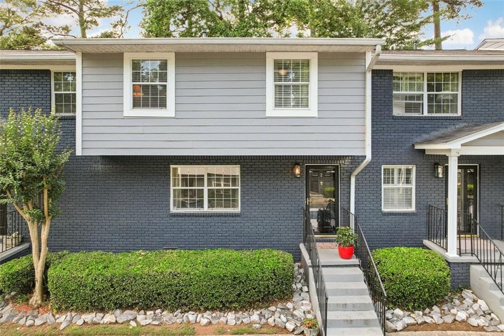 3 bedroom, 3 bathroom, 1,357 sq ft condominium sold at 3147 Buford Highway 2, Atlanta, GA 30329