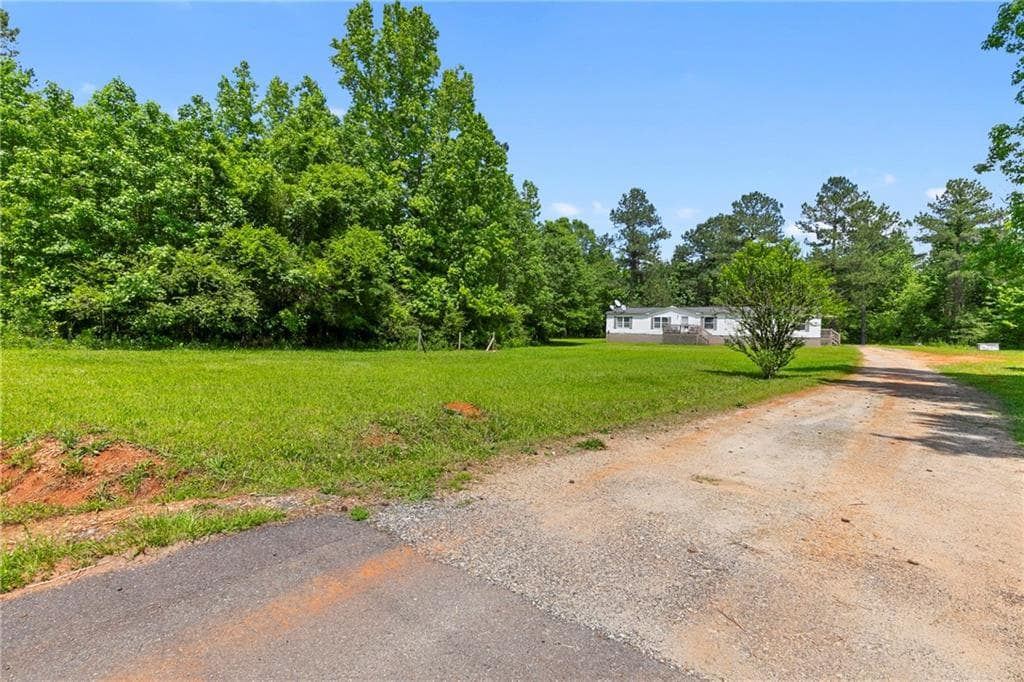 5 bedroom, 3 bathroom mobile home sold at 726 Nixon Road, Senoia, GA 30276