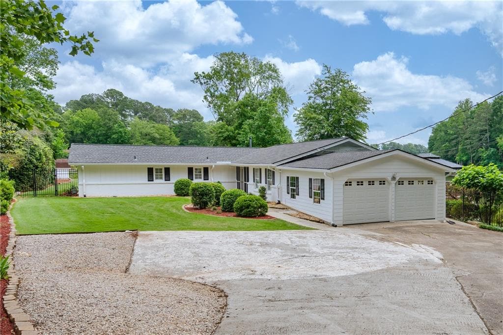 3 bedroom, 2 bathroom single family residence sold at 3125 Cardinal Lake Circle, Duluth, GA 30096