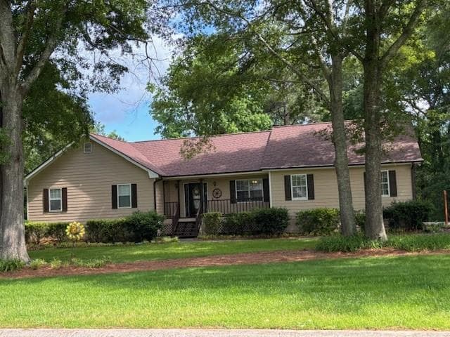 3 bedroom, 2 bathroom, 1,852 sq ft single family residence sold at 3594 Saddlebrook Drive, Loganville, GA 30052