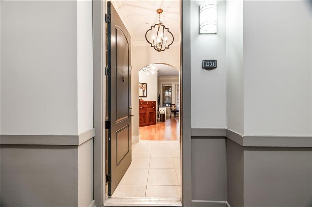 1 bedroom, 1 bathroom, 1,021 sq ft condominium sold at 3621 Vinings Slope 1231, Atlanta, GA 30339